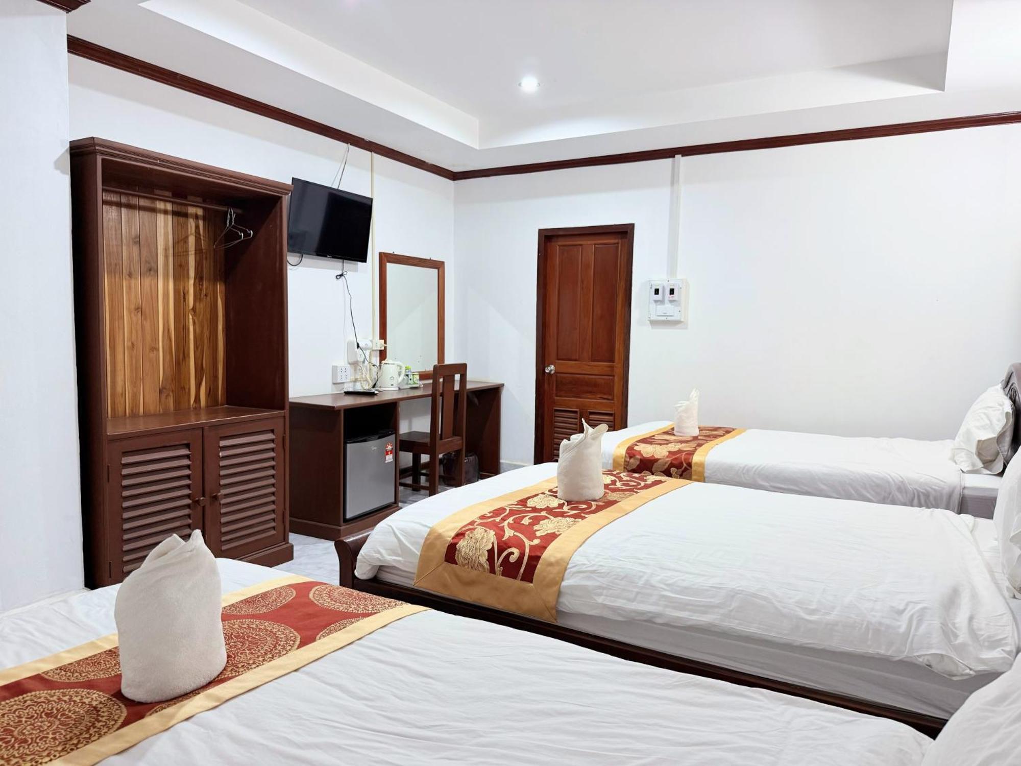 Vangvieng Sisavang Mountain View Hotel Vang Vieng Ngoại thất bức ảnh
