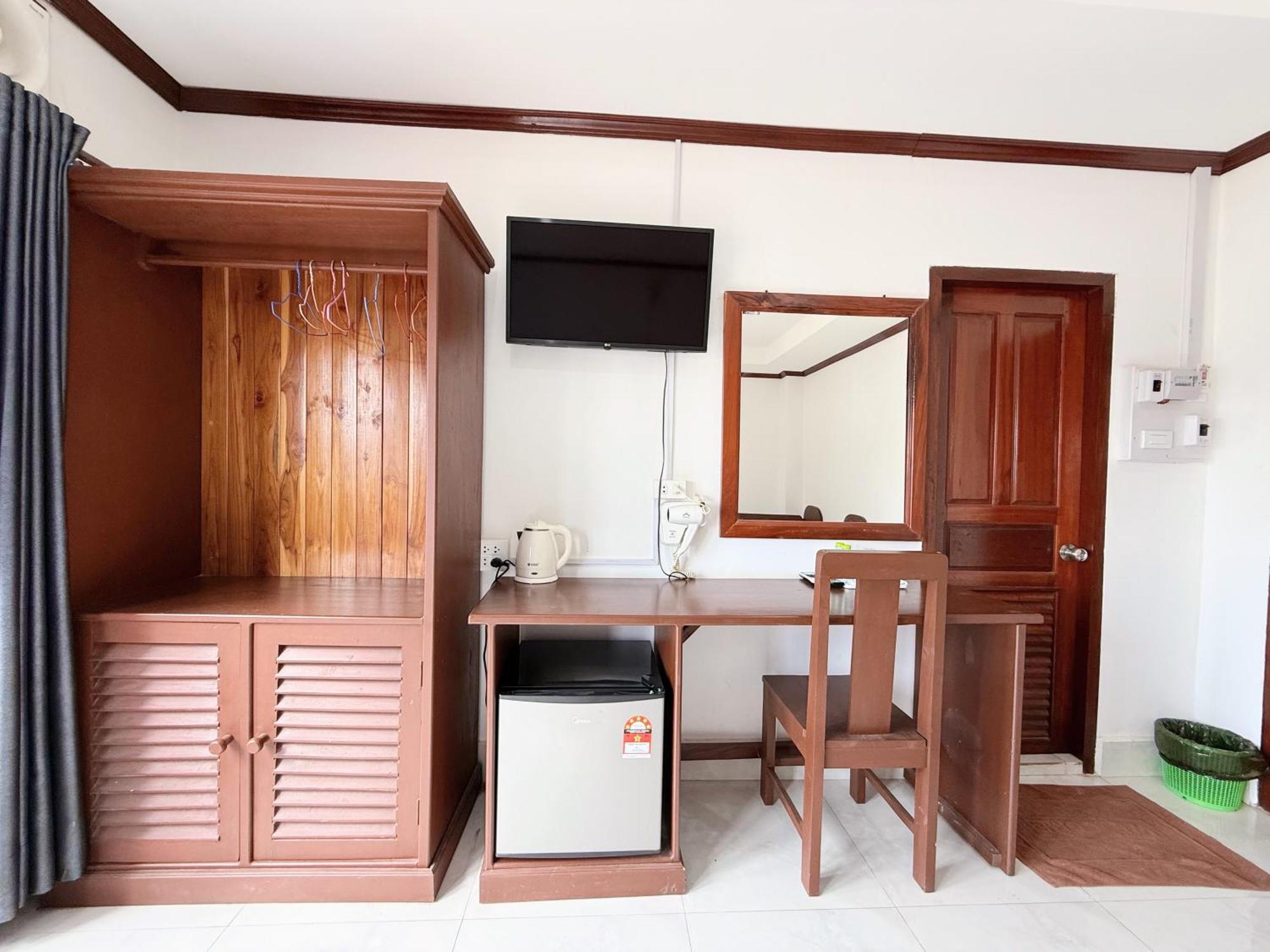 Vangvieng Sisavang Mountain View Hotel Vang Vieng Ngoại thất bức ảnh