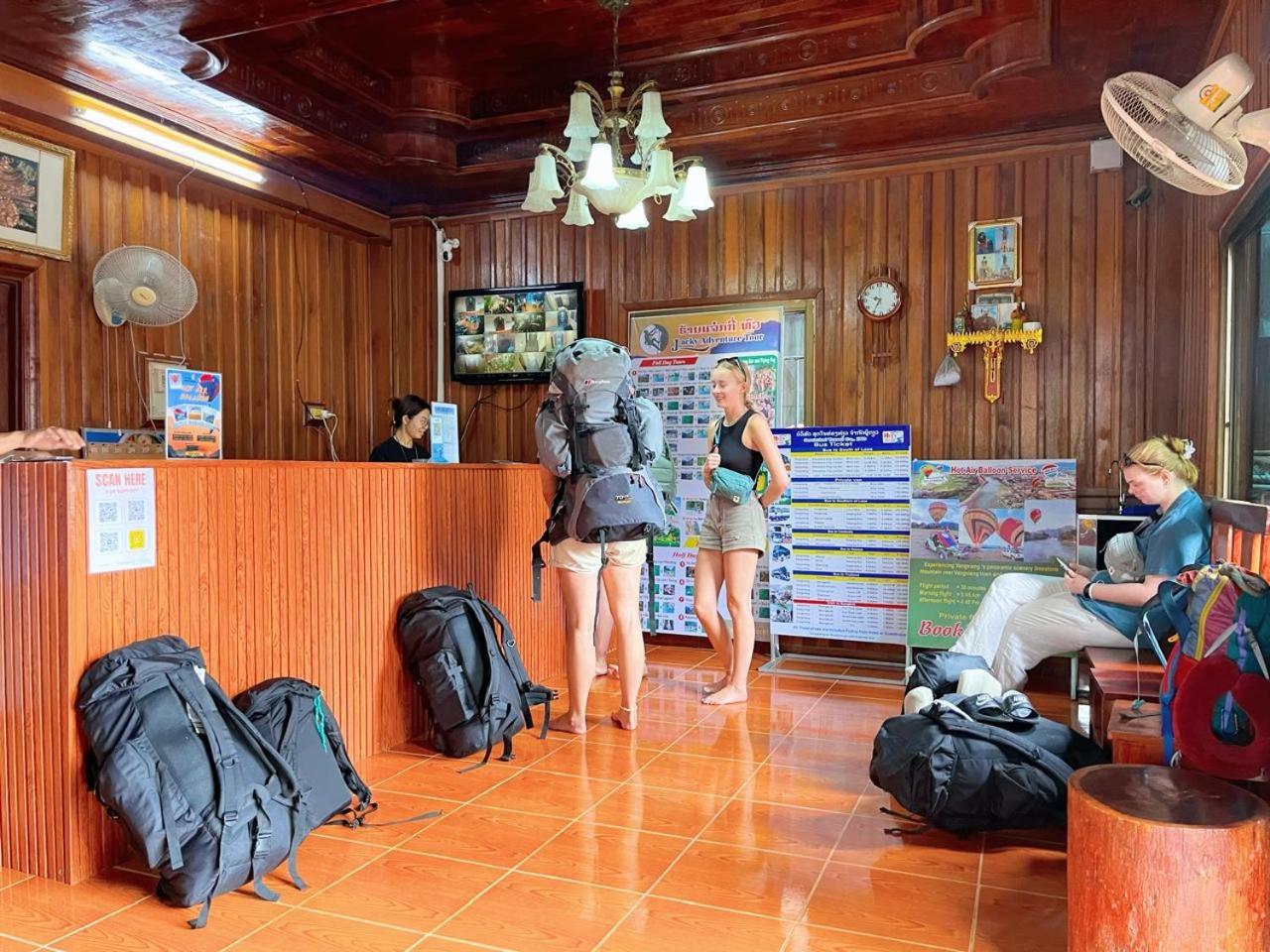 Vangvieng Sisavang Mountain View Hotel Vang Vieng Ngoại thất bức ảnh