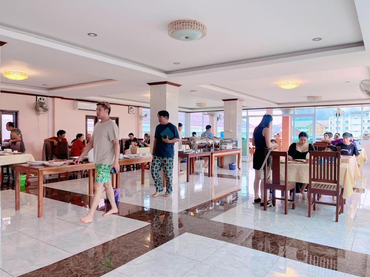Vangvieng Sisavang Mountain View Hotel Vang Vieng Ngoại thất bức ảnh