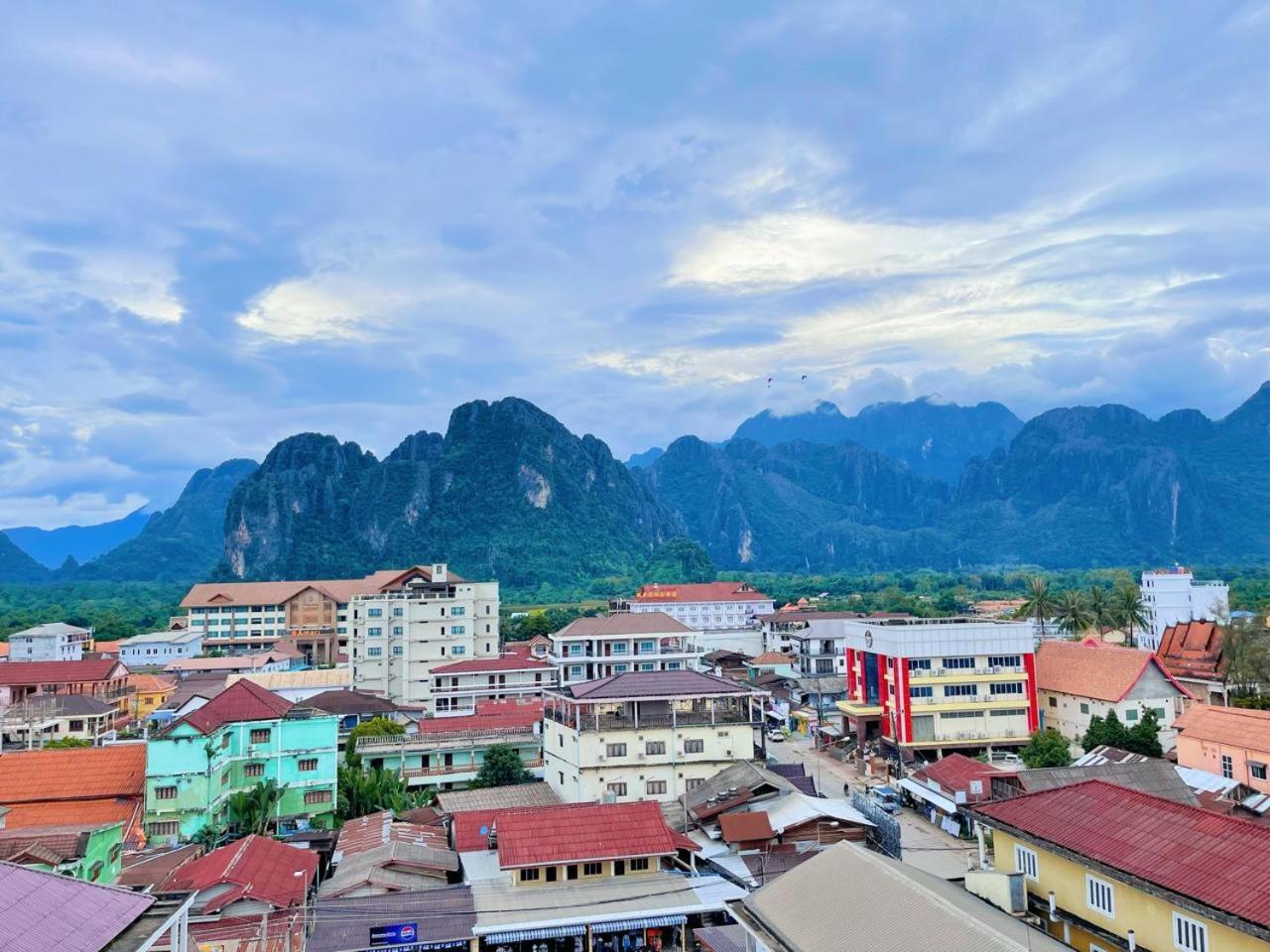 Vangvieng Sisavang Mountain View Hotel Vang Vieng Ngoại thất bức ảnh