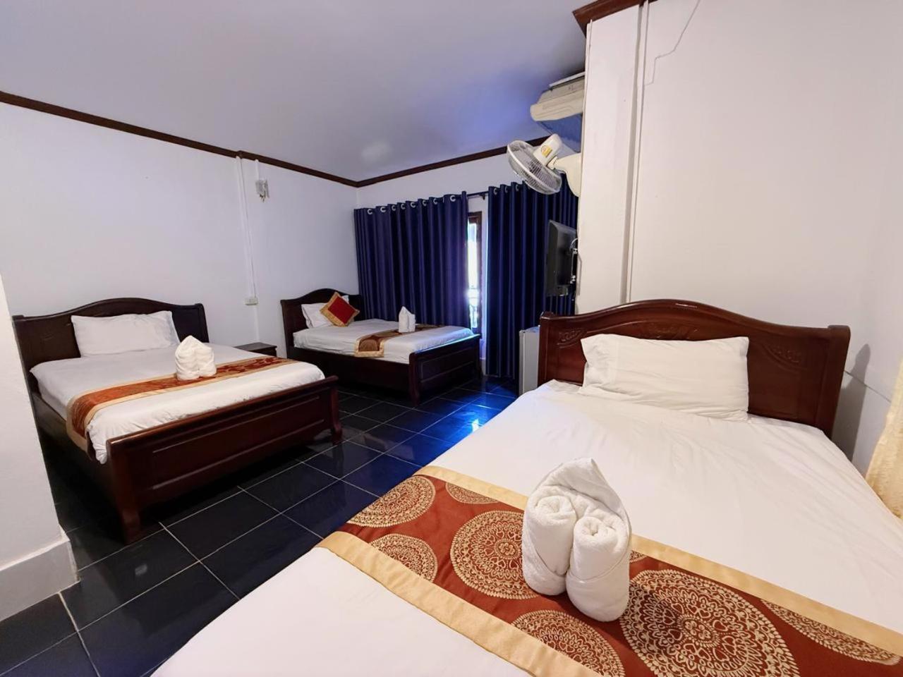 Vangvieng Sisavang Mountain View Hotel Vang Vieng Ngoại thất bức ảnh