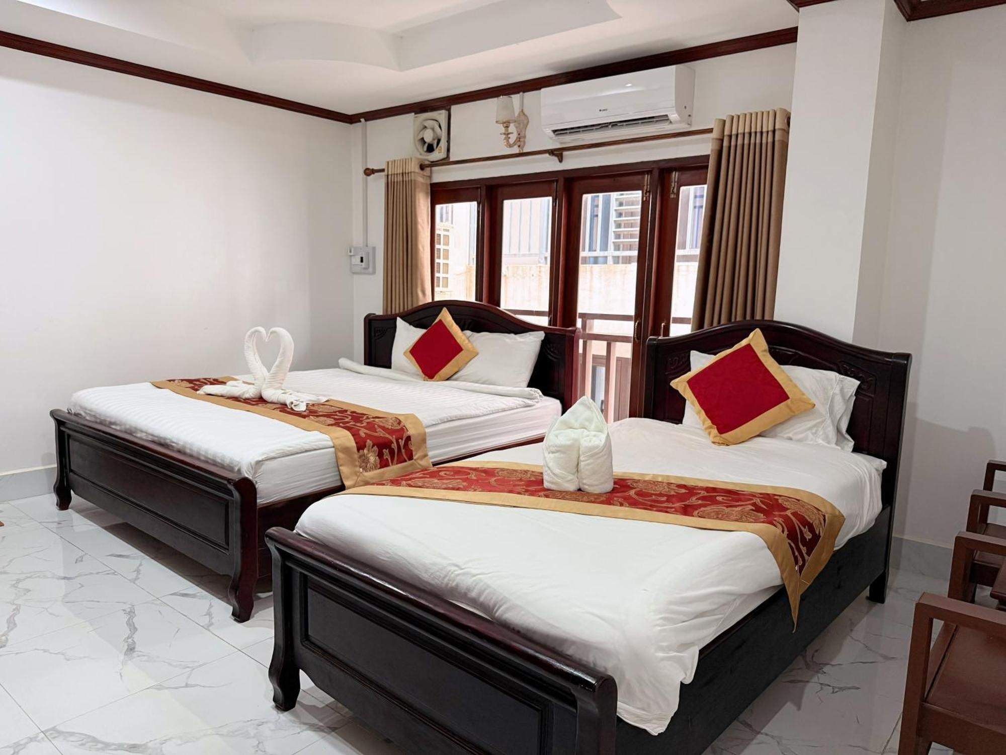 Vangvieng Sisavang Mountain View Hotel Vang Vieng Ngoại thất bức ảnh